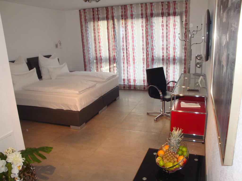 Hotel Zeitzeichen Pulheim Room photo