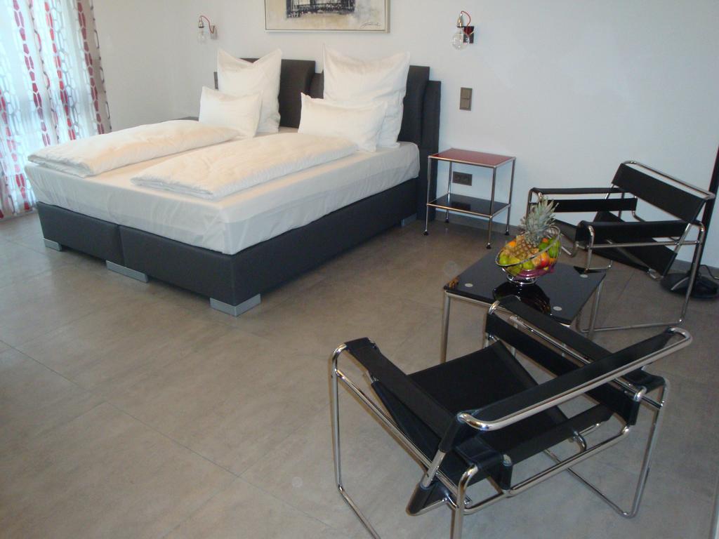 Hotel Zeitzeichen Pulheim Room photo