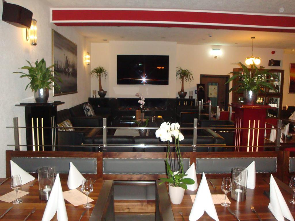 Hotel Zeitzeichen Pulheim Exterior photo